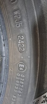 Predám 4ks skoro nové zimné 185/65r15-88T Barum - 5