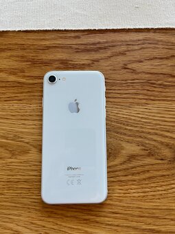 Apple iPhone 8 64GB Silver - 5