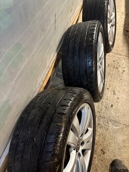 235/45 r17 - 5