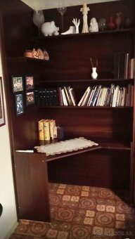 Studentsky rohovy kut s pisacim stolom - 5