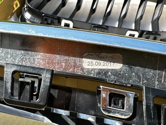 Original predne mriezky/ladvinky na BMW 1 F20 - 5