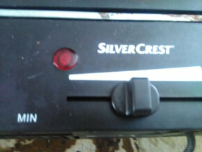 Gril silver crest. - 5