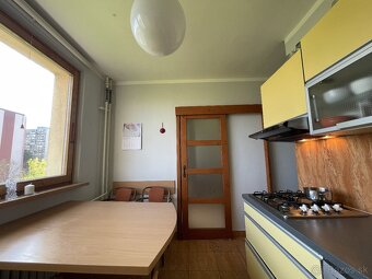 INTERNET, TV A ENERGIE v cene, ZREKONŠTRUOVANÝ 3 IZB BYT - 5