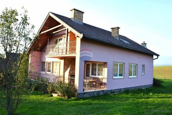 REZERVOVANÉ Na predaj rodinný dom v krásnom prostredí pri Po - 5