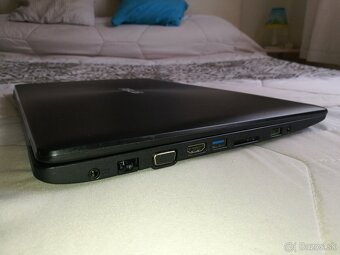 Asus X553. 4-Jadro. 2 x disk/SSD 128 + 500 GB. Nová 8 GB RAM - 5