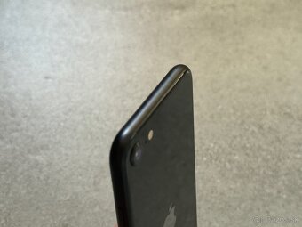 iPhone SE 2020 - 5