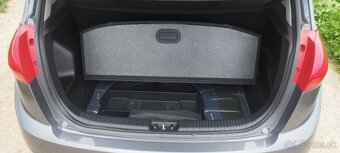 Kia Venga - 5