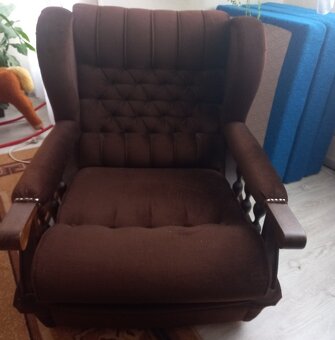 Sedačka a kreslá - 5