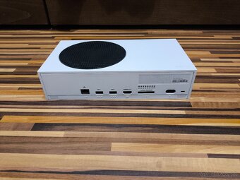 Xbox Series S  512GB + príslušenstvo - 5