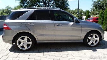Mercedes-Benz ML 350 CDI BLUETEC 4 MATIC - 5