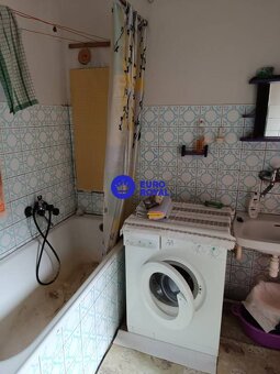 Na predaj 3-izbový byt s podkrovím, garážou a záhradou – Nov - 5