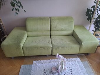 Suprava sedačka s kreslom a stolíkom - 5