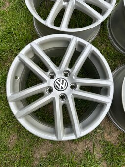 5x130 r19 VW Touareg - 5