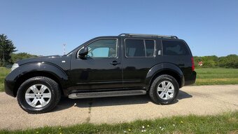 Nissan Pathfinder 2.5 dCI Automat 7-miestny - 5
