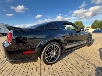 Ford Mustang GT 4,6V8 ROUSH - 5