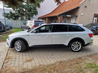 Škoda Superb Combi III 2.0 TDi DSG7 Scout 4x4 200k (diesel) - 5