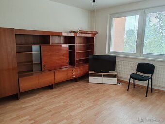 3 izbový byt na prenájom Levice - 5