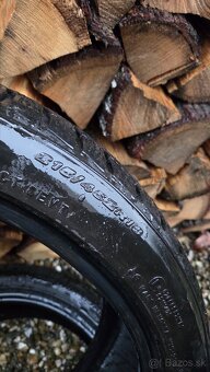 Predam zimné 215/45 r18 - 5