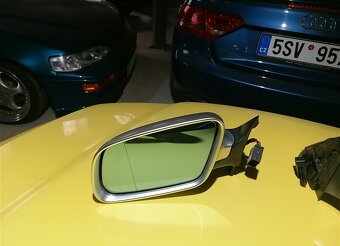 Prodám originál zrcátka Audi RS4 B5 2001 - 5