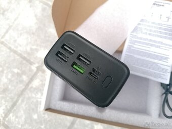 Predám powerbanka 30000 mAh - 5