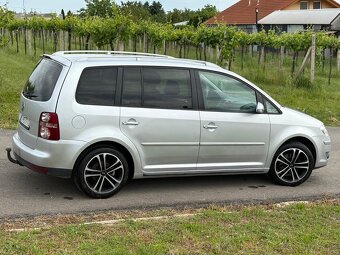 Volkswagen Touran - 5