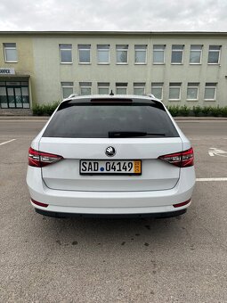 Skoda Superb 2.0 TDI 4x4 Laurin & Klement - 5