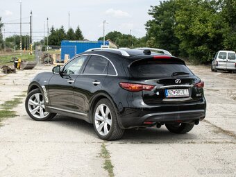 Infiniti FX30dS - 5