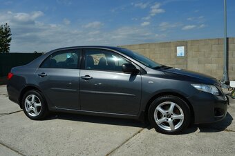 TOYOTA COROLLA 1,6I 97kW benzín Valvematic, M6, 2009 Slovens - 5