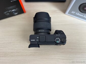 Predám Sony A6400 + Samyang AF 12mm F2.0 E - 5