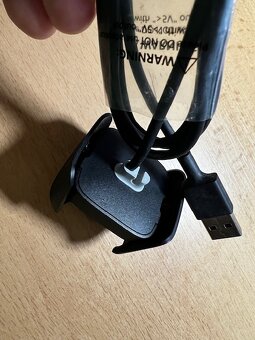 Nabíjacia stanica Fitbit Versa 2 - 5