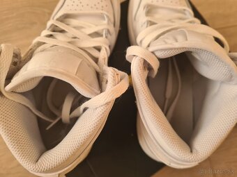 Nike Air Jordan 1 - 5