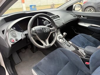 Honda Civic 1,4 - 5