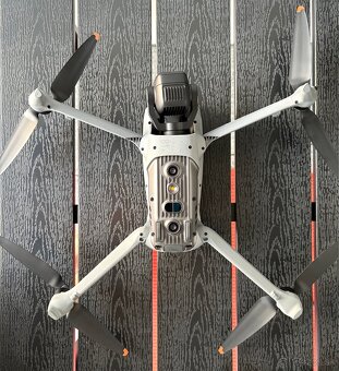 DJI Air 3S Fly More Combo + DJI RC2 - 5