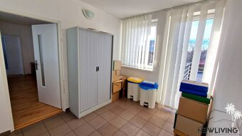 PODNIKATEĽSKÁ PRÍLEŽITOSŤ obchodný/kancelársky objekt na P - 5