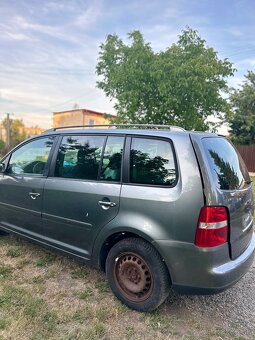 Rozpredám touran 1.6 fsi - 5