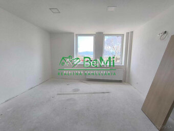 Znížená cena Garzonka s parkovacím miestom Chocholná Velčice - 5