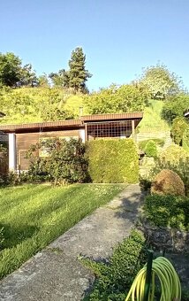 Predaj pozemok + murovaná záhradná chatka s terasou, možnosť - 5