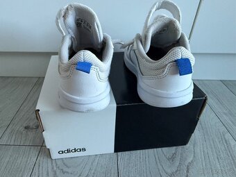 Tenisky Adidas 25.5 - 5