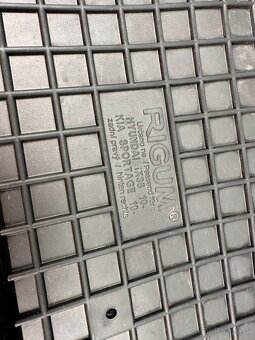 stierace, rohoze z golf 5 2009 combi, Servisna knizka pre go - 5