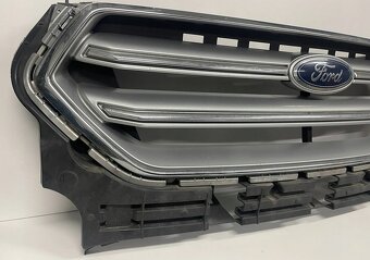 Ford Kuga mk2 lift 2017r predná maska - 5