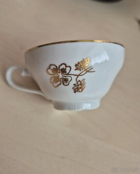 Porcelánový tanierik a šálka - 5