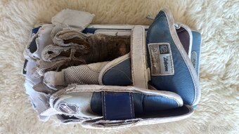 Brankárska výstroj.Opačne garde 2xLapacka,1x vyrazacka - 5
