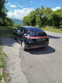 Honda Civic 1,4 73kw - 5