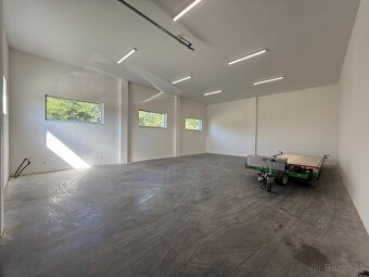 Skladový priestor 125 m² výška stropu 5,1 m Komárno Harčáš - 5