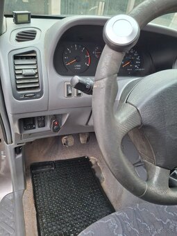 Nissan Terrano 2 - 5