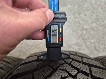 185/60 r15 zimné 4 ks FALKEN dezén 8,2 - 7,2 mm - 5