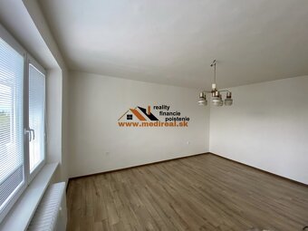 Veľmi pekný 2-izbový byt na predaj - 5