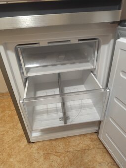 Kombinovaná chladnička Whirpool - 5