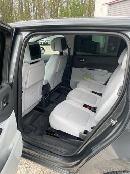 Peugeot 5008 - 5