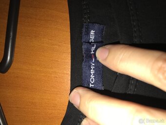 TOMMY HILFIGER black pánske tricko L/XL - 5